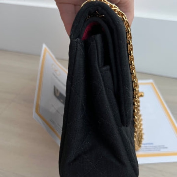 CHANEL CLASSIC FLAP BAG (AUTHENTIC) - Picture 16 of 16